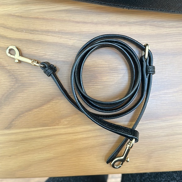 Black coach purse - Picture 5 of 8